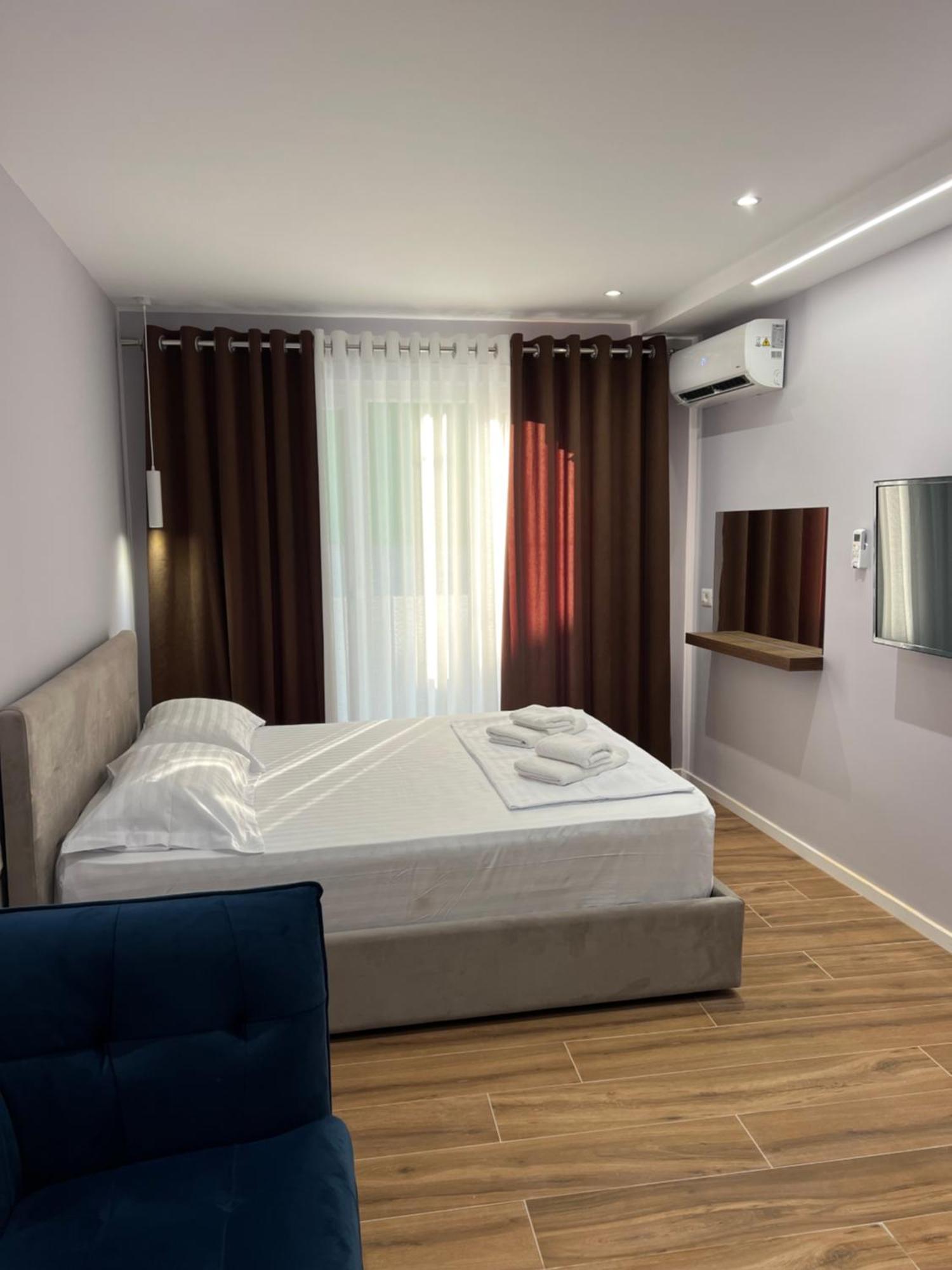 Tirana Central Stay ภายนอก รูปภาพ