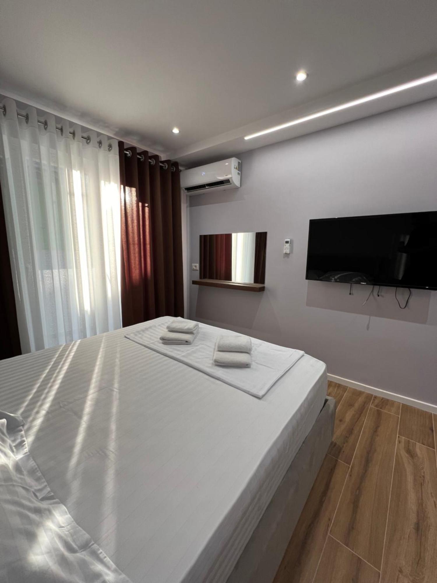 Tirana Central Stay ภายนอก รูปภาพ
